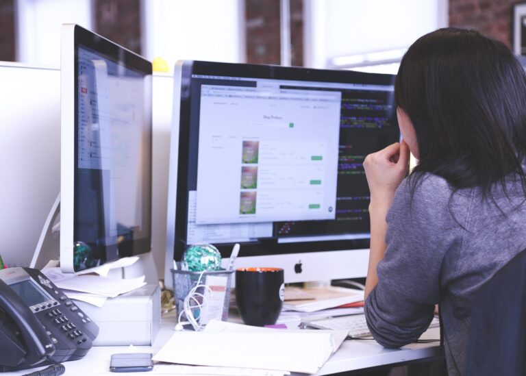 Top 7 Digital Tools for Modern Travel Businesses in 2025